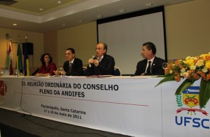 diretores do andes se reunem com reitores