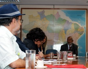 governo e entidades se reunem - junho