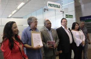 2016.03.16 - servidores federais protocolam pauta
