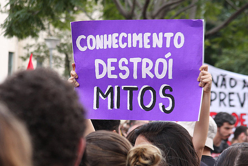 imagem – conhecimento destrói mitos